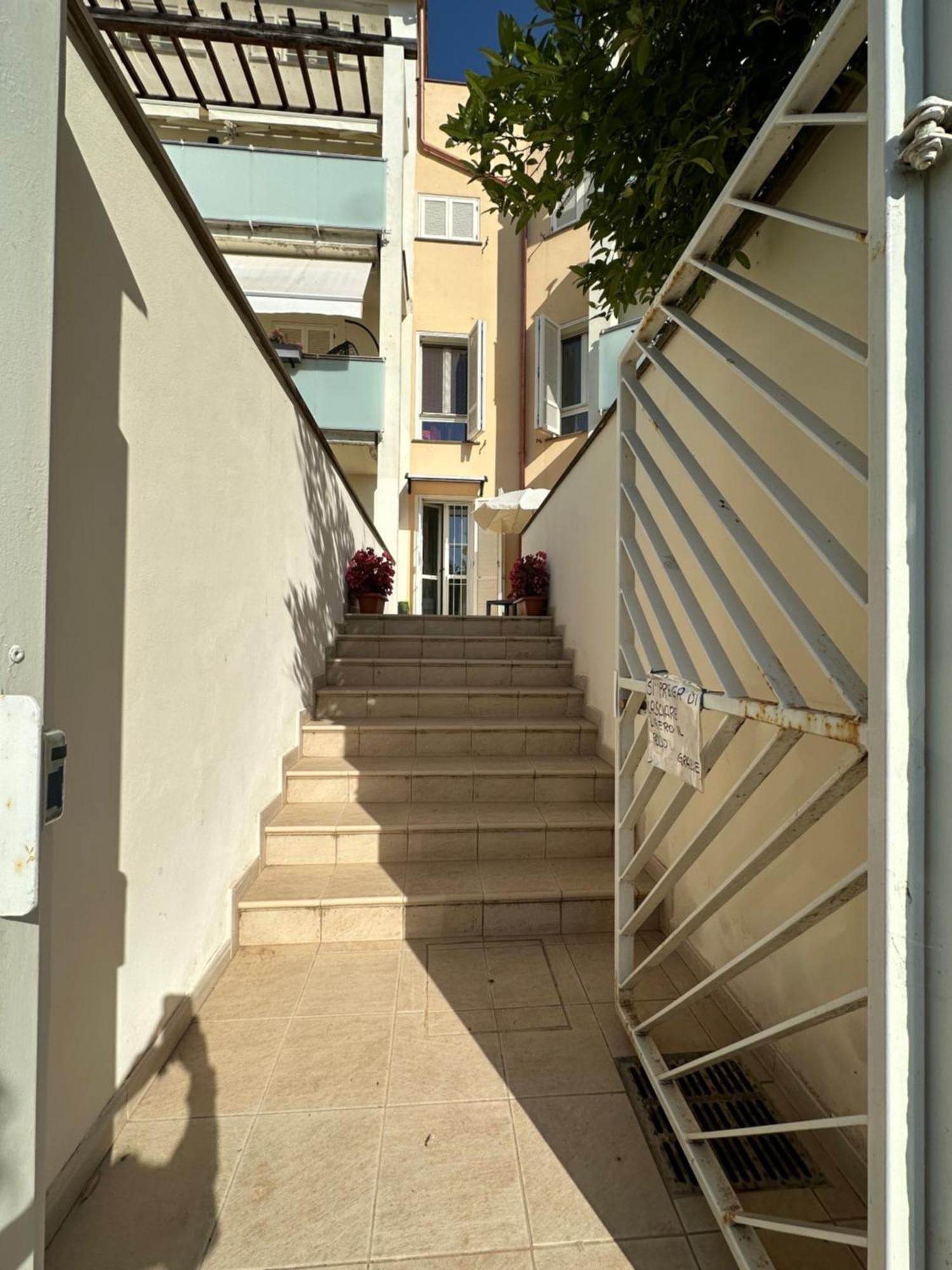 Hotel La Kasina Livorno Esterno foto